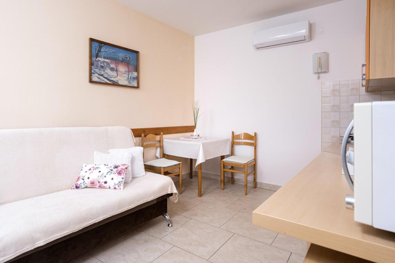 סטארי גראד Apartments Zlata מראה חיצוני תמונה
