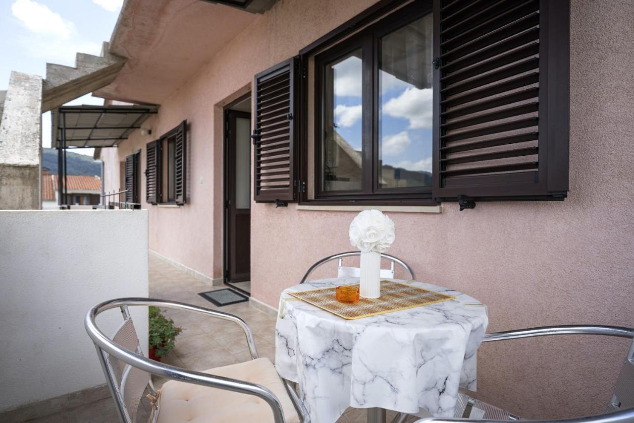 סטארי גראד Apartments Zlata מראה חיצוני תמונה