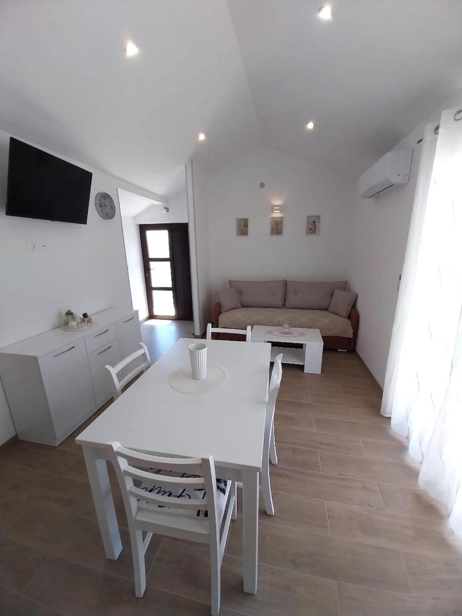 סטארי גראד Apartments Zlata מראה חיצוני תמונה